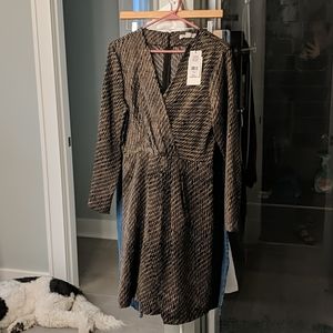 Halston size m dress nwt